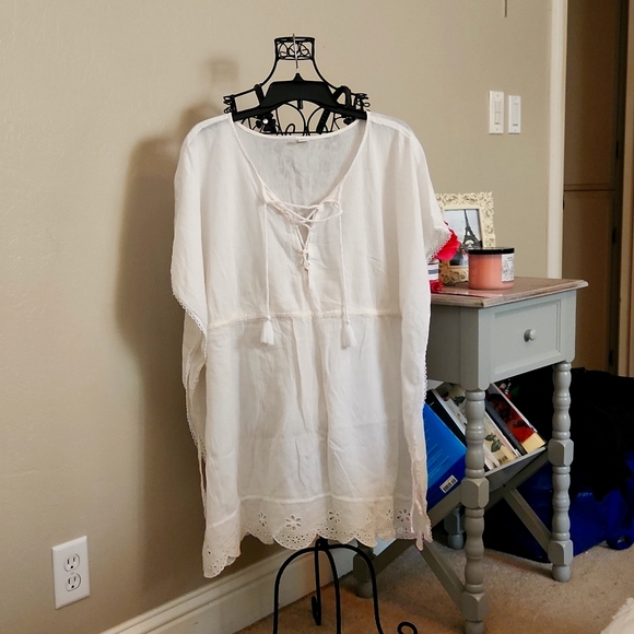 Old Navy Other - Old Navy XL White Swimsuit Cover Up
